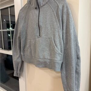 Lululemon cropped quarter zip